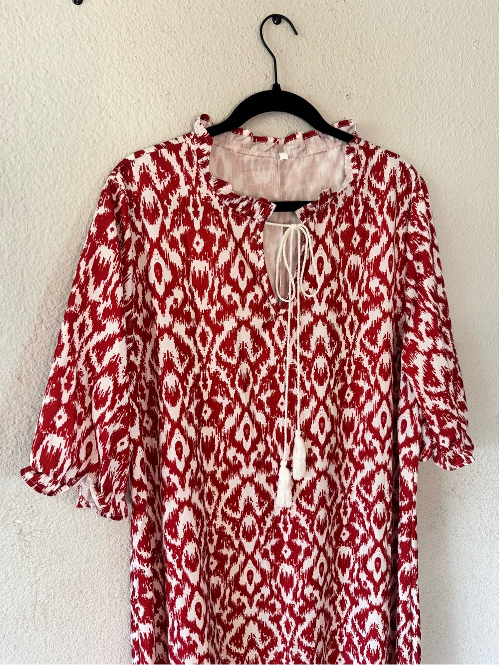 NWOT Bohemian Red Patterned Maxi Dress with V-Neck and Tassel Tie - Picture 4 of 5